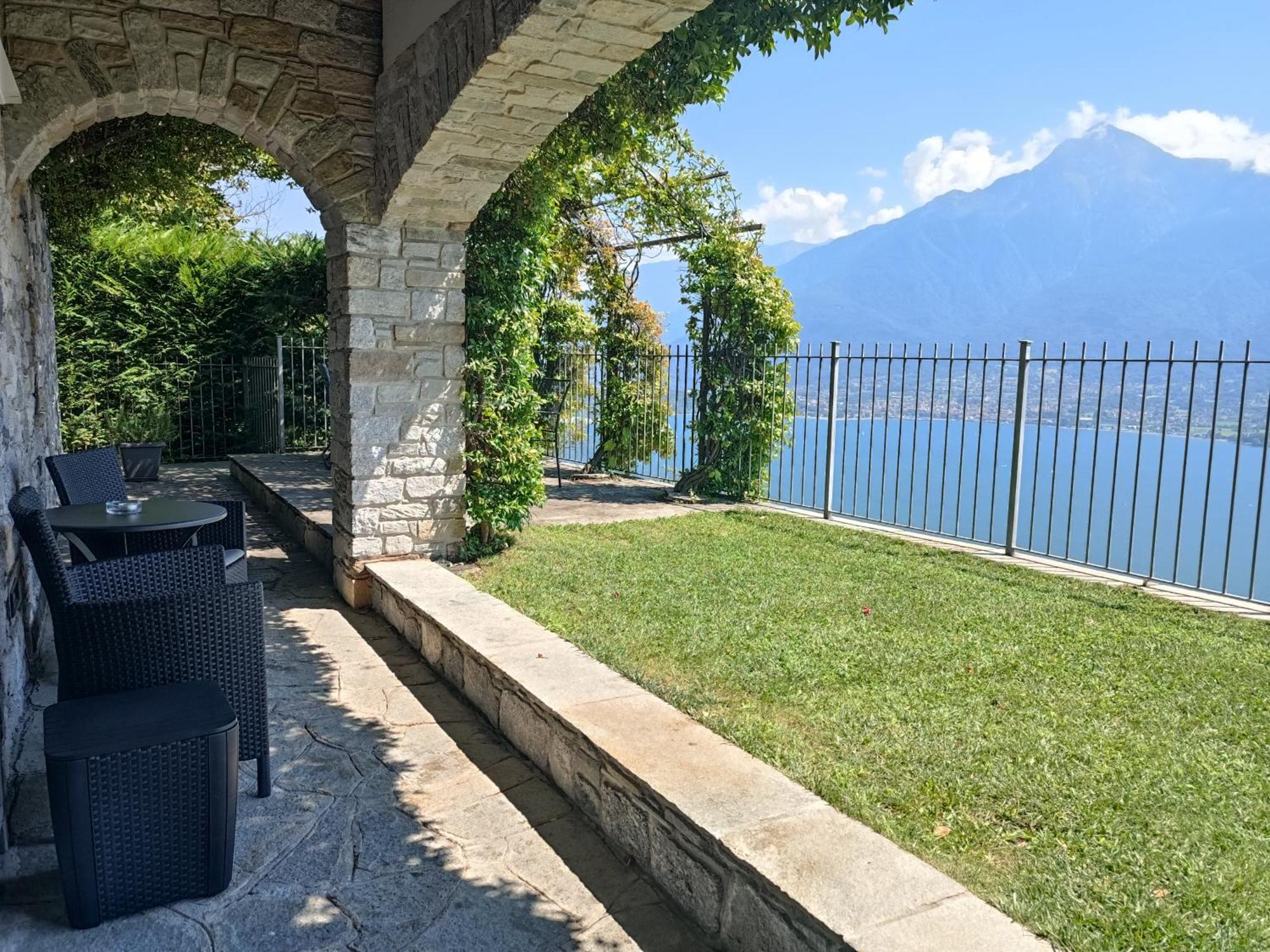 Villa Valuri Vista Magnifica Sul Lago Di Como Appartamento Piano Terra Vercana Exterior foto